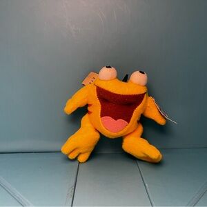 Neopets 2004 McDonald's Happy Meal Toy - Yellow Quiggle Plushie